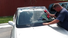 Installing Windshield in Baltimore MD, step 3: Setting New Windshield