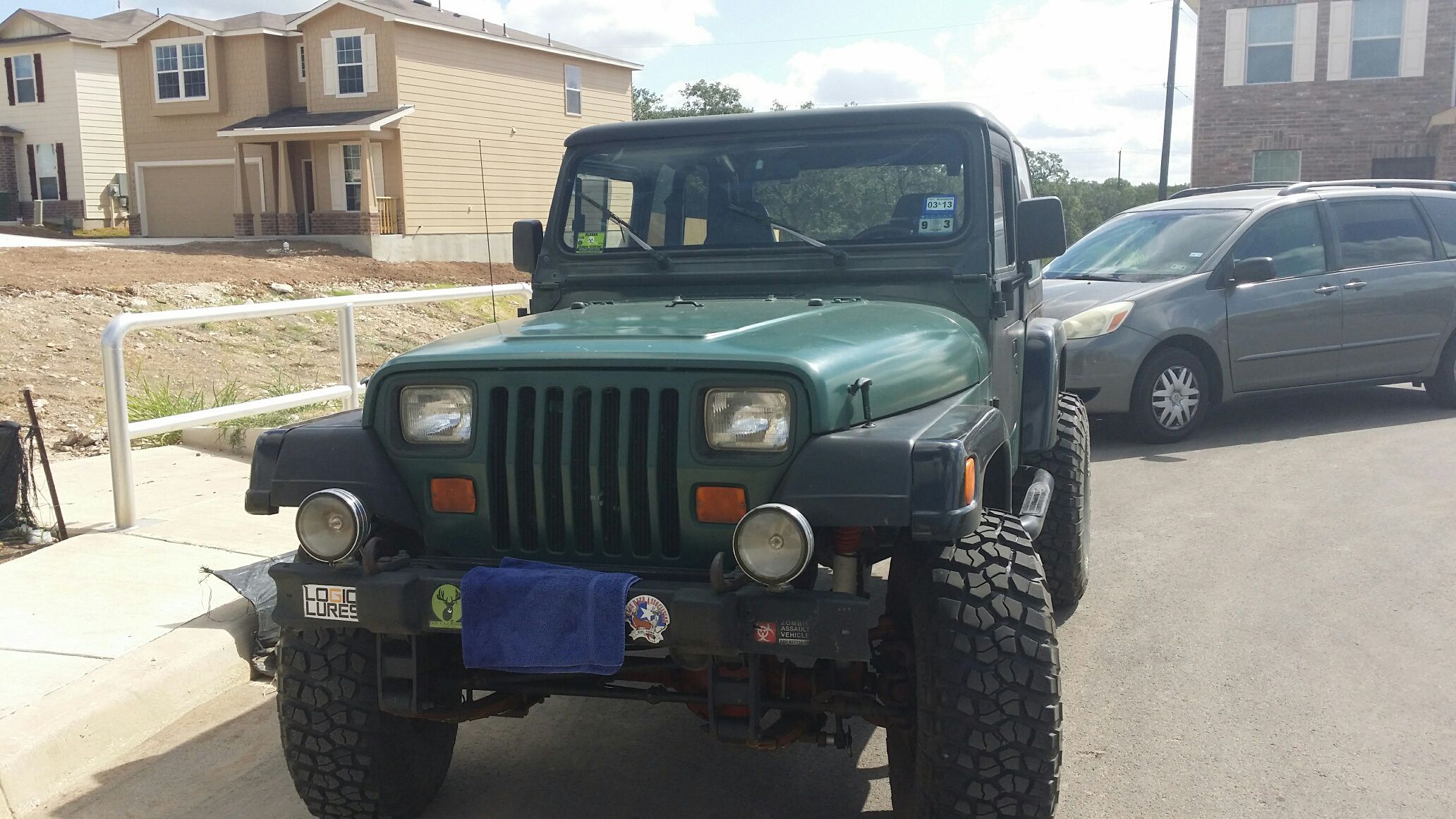Replacement windshield jeep houston