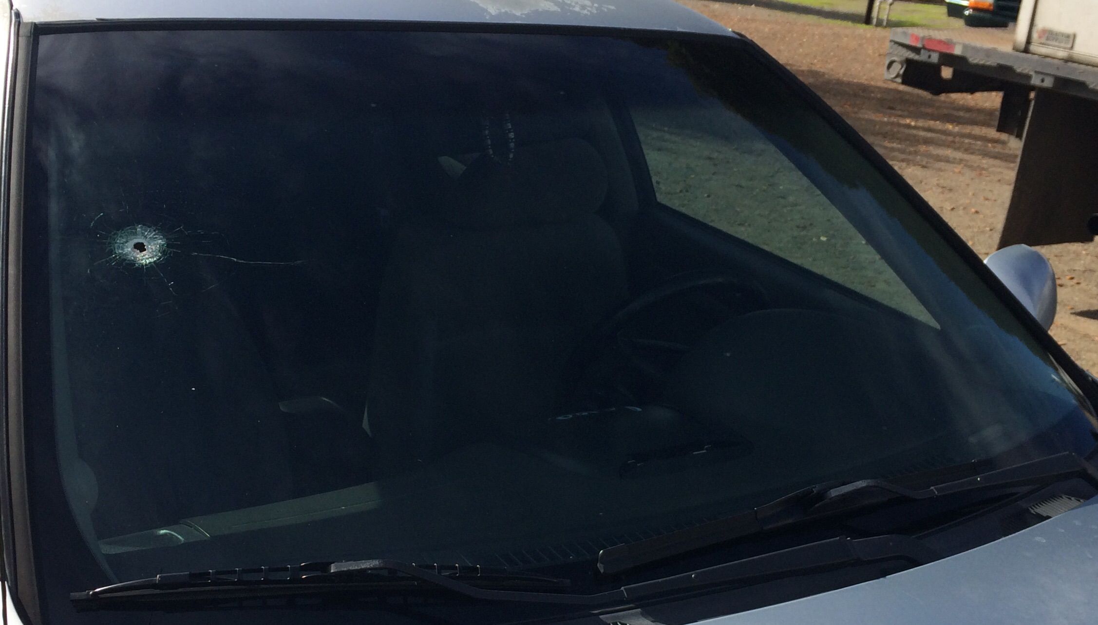 Nissan windshields replacement #6