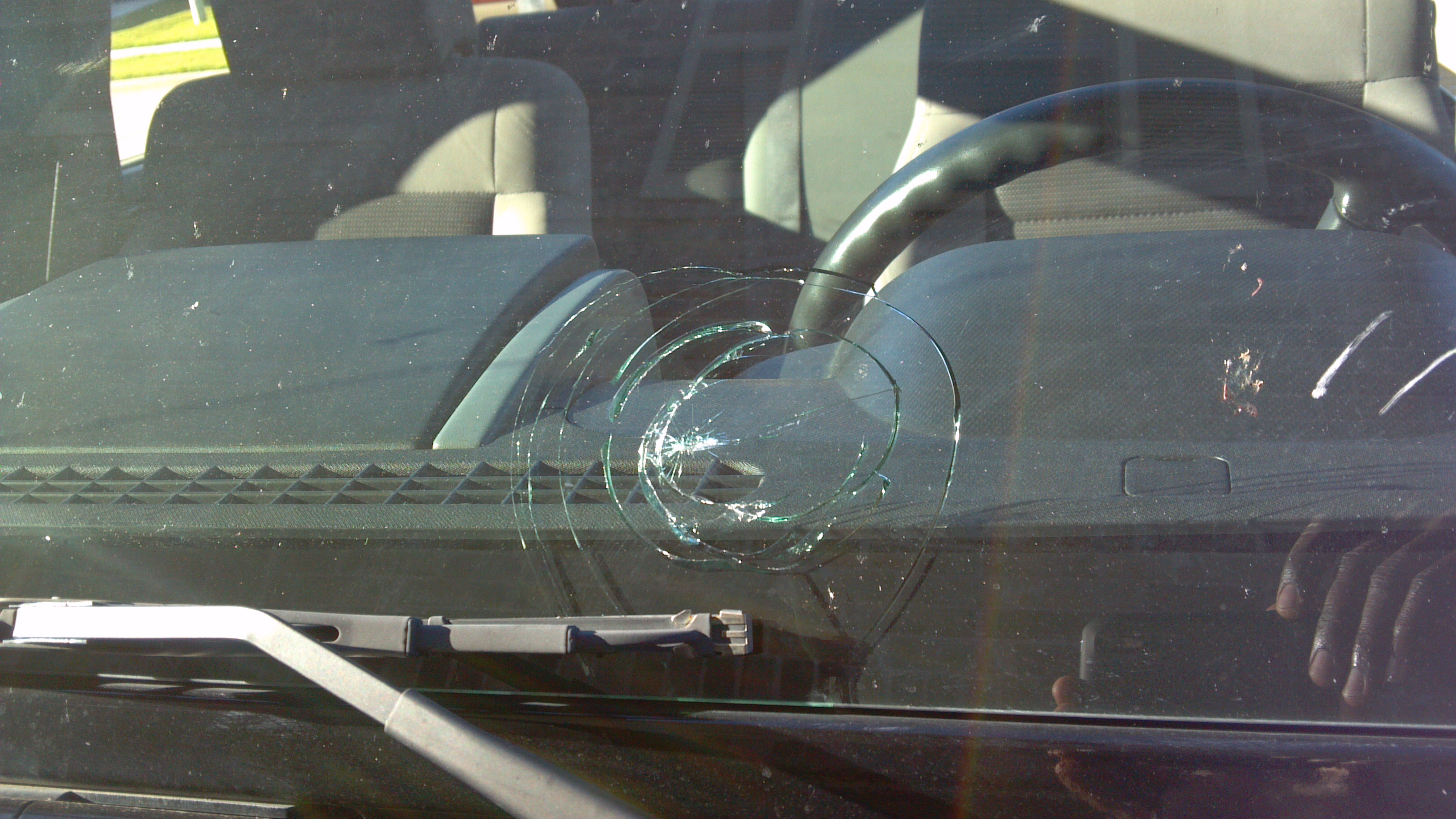 Cost of windshield replacement jeep grand cherokee #2