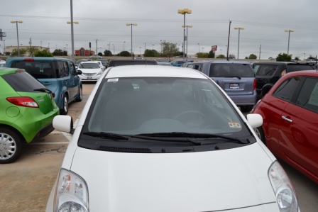 auto glass toyota yaris #4
